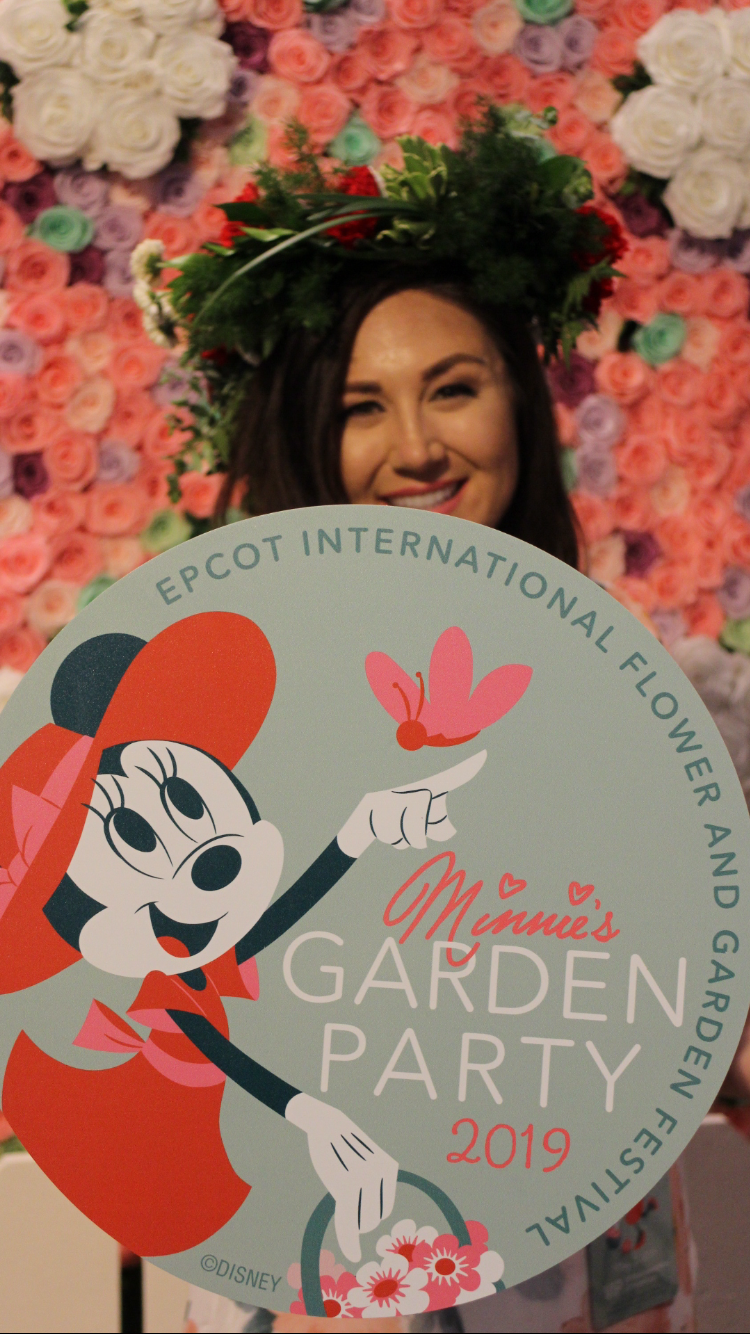 Minnie's Garden Party Sparkly Nicole