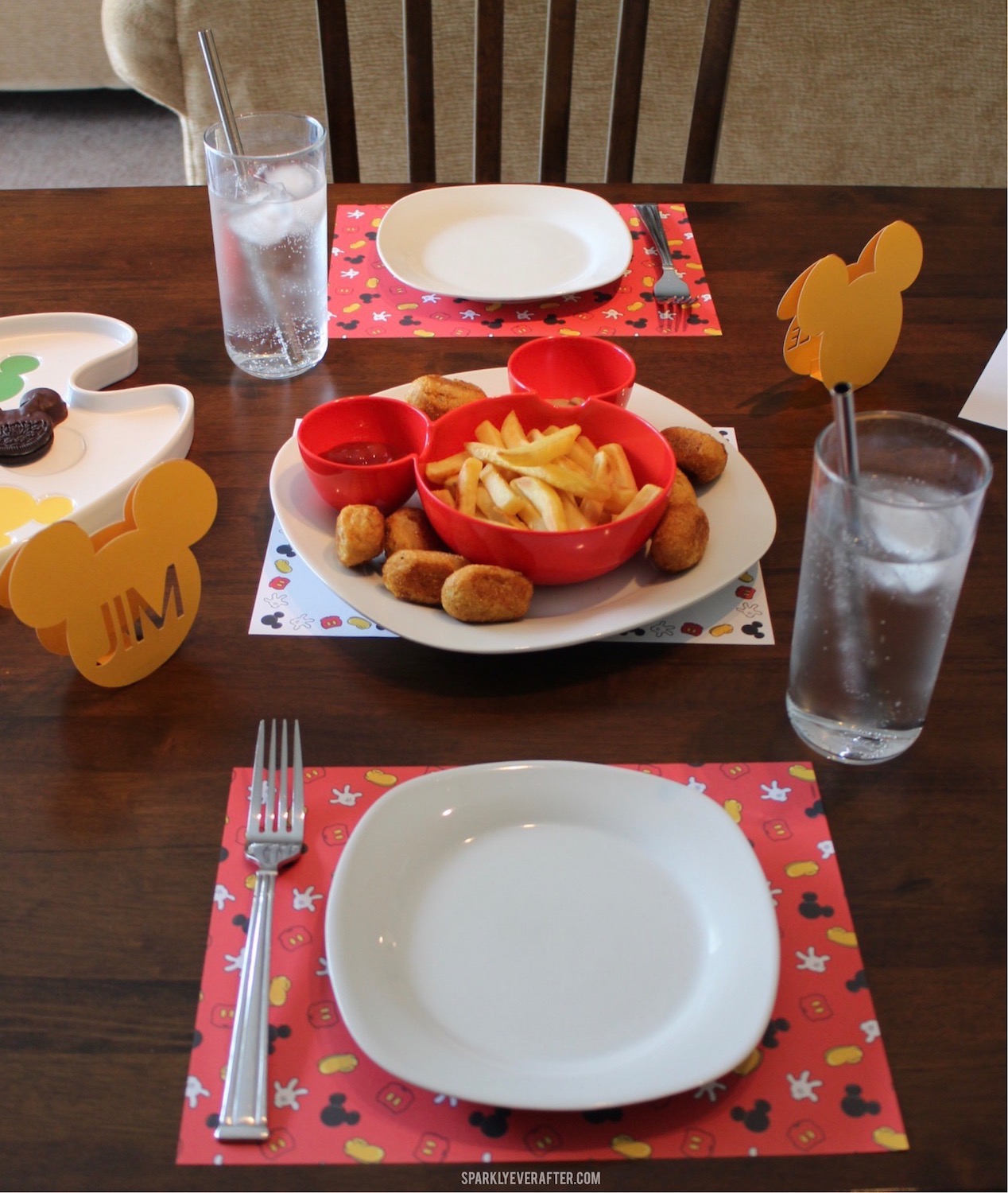 Mickey Mouse Lunch Party