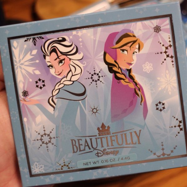 Beautifully Disney Frozen eyeshadow palette 