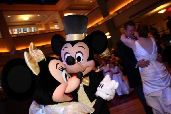 Disney Fairytale Wedding Mickey Minnie