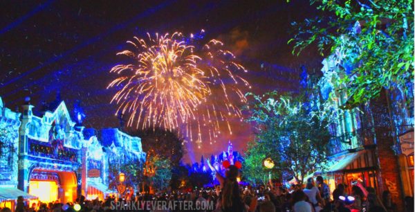 Best Place to Watch Disneyland Forever Fireworks at Disneyland | SparklyEverAfter.com